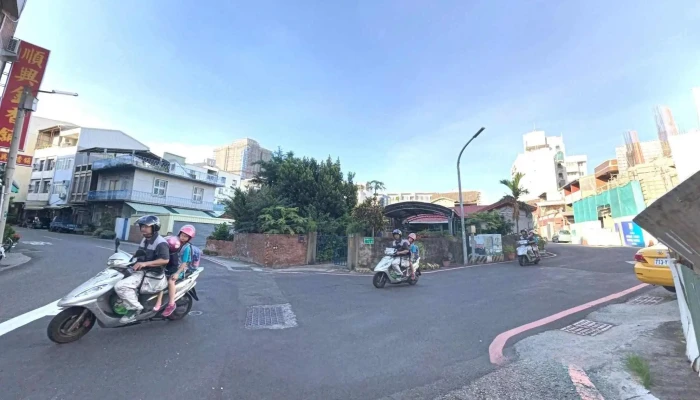 Ai Er Man Shu Wei Ke Ji   Zhuan Ye Wang Ye She Ji Kai Fa Yu Yun Duan Ying Yong Xi Tong Jie Jing He 360 Du Quan Jing Zhao - Tainan City, East District