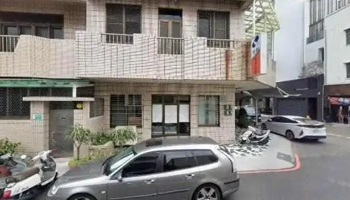 Bei Di Guo Ji Kai Fa You Xian Gong Si Quan Bu - Tainan City, South District