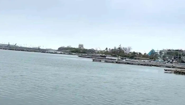 Bu Dai Hai Shang Ba Shi Dan Gao Sha Tan Shi Pin - Chiayi County, Budai Township