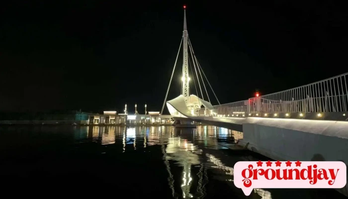 Cheng Shi Shang Lu Gao Xiong Zhen Ai Guan Wai Guan - Kaohsiung City, Yancheng District