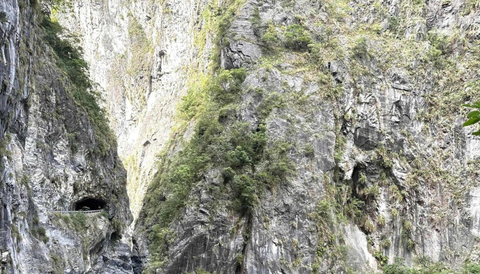 Chun Yue Lu Xing She Hua Dong Wan Jia Bao Che Lu You Hualien County Hualien City - Hualien County, Hualien City