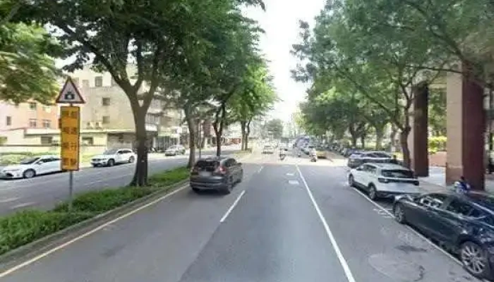 De Ming Shang Ye Kai Fa You Xian Gong Si Quan Bu - Taichung City, West District