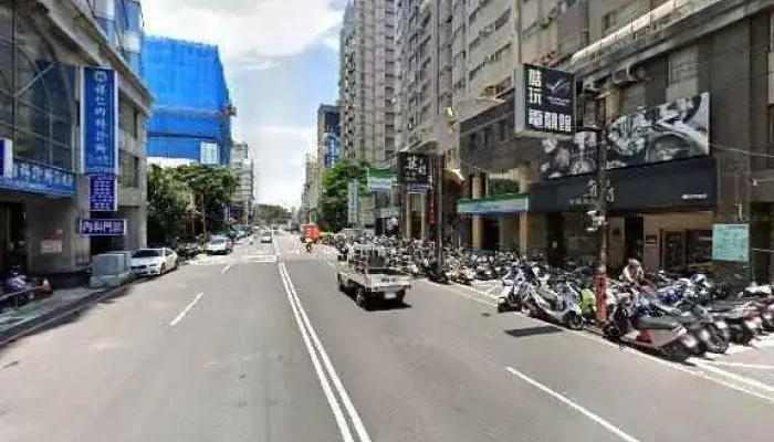 Dong Sen Dian Shang Quan Bu - Hsinchu City, North District