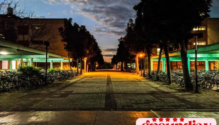 Guo Li Yun Lin Ke Ji Da Xue  Xue Sheng Su She Qu Quan Bu - Yunlin County, Douliu City