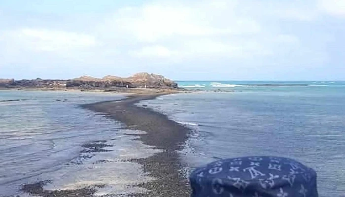 Kui Bi Shan Mo Xi Fen Hai 評論 - Penghu County, Huxi Township