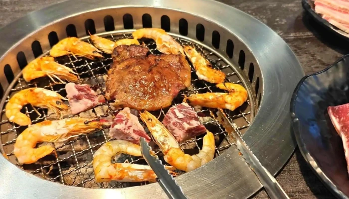 Mi Ting Wu Yan Tan Huo Shao Rou Tai Nan Dian 立即開放 - Tainan City, Annan District