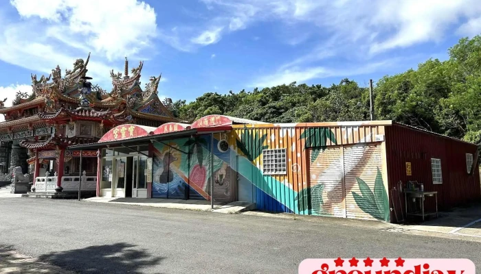 Ping Dong Xian Heng Chun Zhen Long Shui She Qu Fa Zhan Xie Hui Shang Jia Shang Chuan - Pingtung County, Hengchun Township