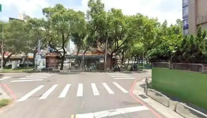 Tai Zhong Shi Dian Nao Shang Ye Tong Ye Gong Hui Jie Jing He 360 Du Quan Jing Zhao - Taichung City, Beitun District