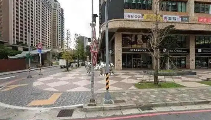 Wen Ding Huang Shang Ji Xiang Ma La Yang Sheng Guo  Tao Yuan Yi Wen Dian Jie Jing He 360 Du Quan Jing Zhao - Taoyuan City, Taoyuan District