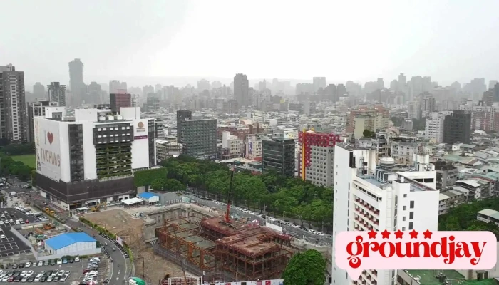 Xing Fu Fa Ya Tai Yun Duan Shi Pin - Taichung City, North District