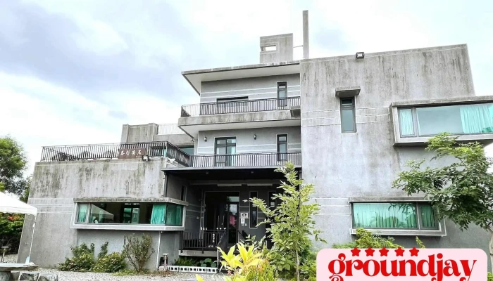 Yi Lan Mu Zhe Qing Ju Min Su You Fang Ke Ti Gong - Yilan County, Dongshan Township