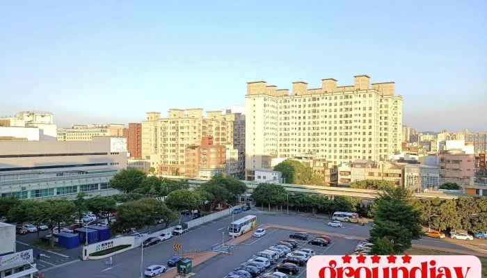 Yun Duan Shang Wu Lu Guan  Xin Zhu Guan You Fang Ke Ti Gong - Hsinchu County, Zhubei City