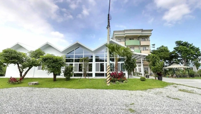 Yun Shang Tai Yang Min Su Wai Guan - Hualien County, Shoufeng Township