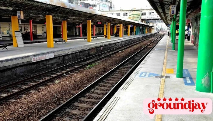 Zhang Hua Huo Che Zhan Shi Pin - 彰化县彰化市