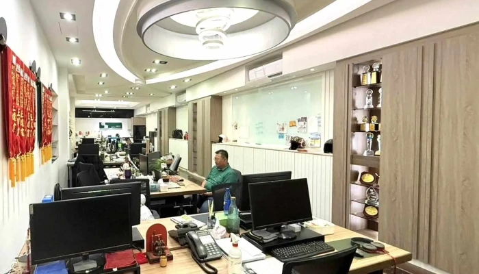 Zhu Shang Bu Dong Chan Tai Nan Yong Hua Dian 房地产经纪人 - Tainan City, Anping District