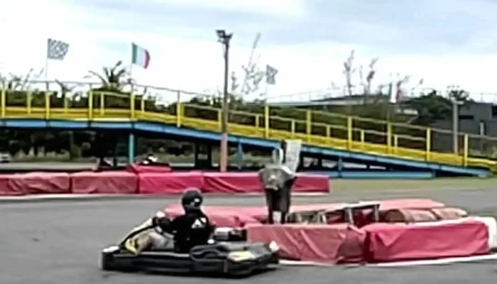 Formula Fun Karting Ken Ding Hai Jiao Qia Ding Che Sai Che Chang Kenting Shi Pin - Pingtung County, Hengchun Township