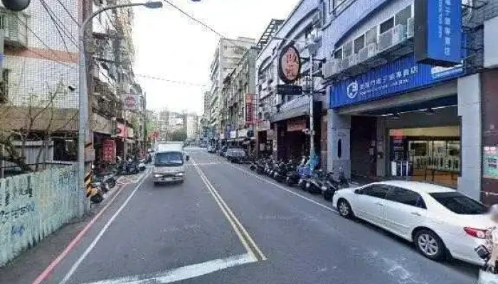 KZu Chang Dian Zi Suo L Dian Shang Bu L Quan Tai Fu Wu Jie Jing He 360 Du Quan Jing Zhao - New Taipei City, Banqiao District