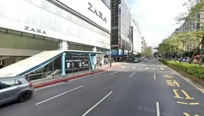 Qtime -  Jie Jing He 360 Du Quan Jing Zhao - Taipei City, Da’an District